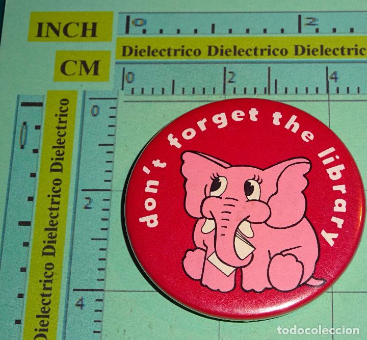 Collection pins: INSIGNIA CHAPA BROCHE. ELEFANTE. NO OLVIDES LA BIBLIOTECA. FOMENTO LECTURA