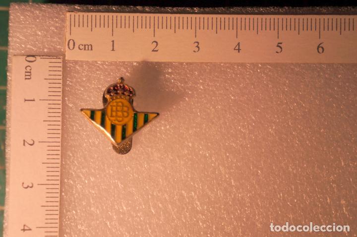 Pins de colecci&oacute;n: PINS INSIGNIA DE SOLAPA DEL REAL BETIS