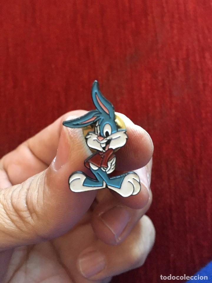 Pins de colecci&oacute;n: PIN BUGS BUNNY??? CONEJO AZUL - Foto 1