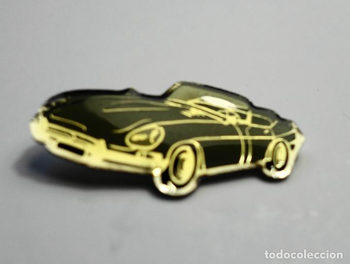 Pins de colecci&oacute;n: Pin coche Jaguar E-type - Foto 1
