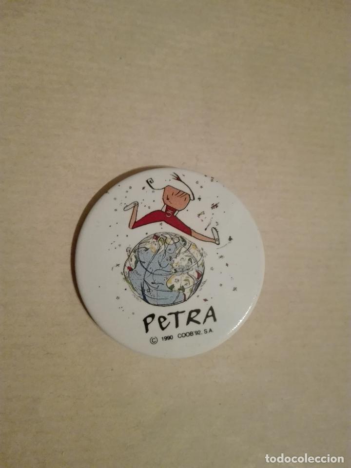 Collection pins: PETRA - CHAPA DE 3.6 CM. DE DIAMETRO