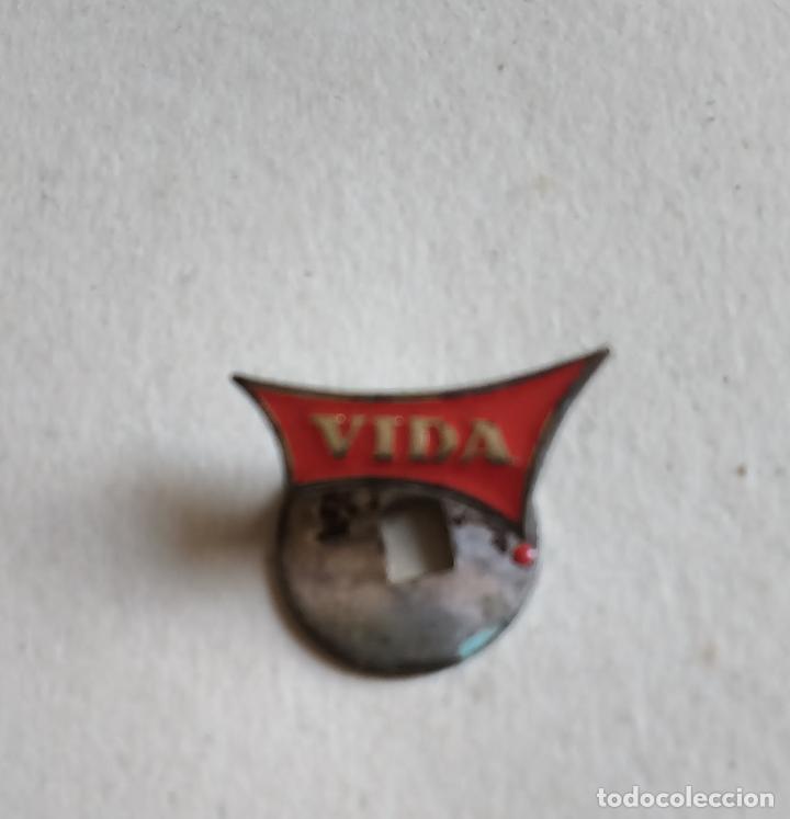 Pins de colecci&oacute;n: INSIGNIA OJAL ZUMOS VIDA. A&Ntilde;OS 60