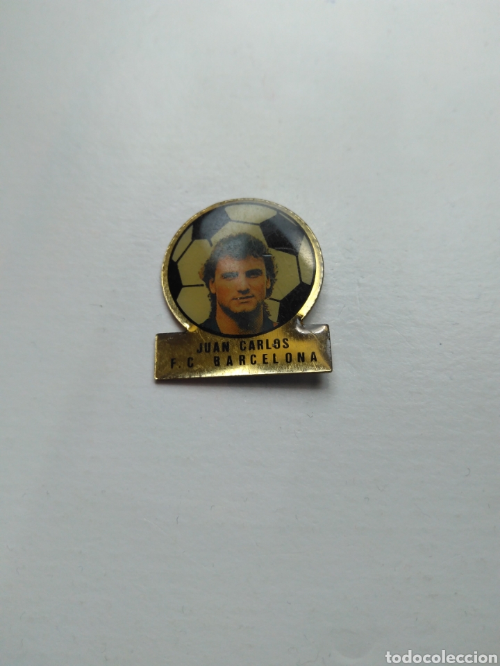 Pins de colecci&oacute;n: PIN DE F&Uacute;TBOL. JUGADOR JUAN CARLOS FC BARCELONA. A&Ntilde;OS 90.
