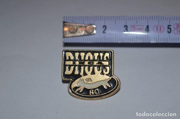 Collection pins: COLECCI&Oacute;N PINS PIN PARA ROPA DIJOUS BO INCA MERCADO GRAN FERIA ISLAS BALEARES MALLORCA &Uacute;NICO