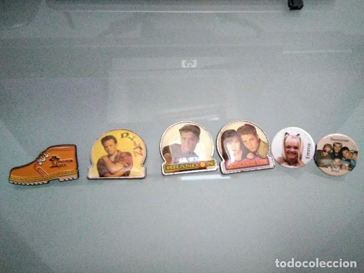 Pins de colecci&oacute;n: Pins grupos musicales y Panama. 2 son chapas con pua. Uno pua rota (verfotos adicionales)