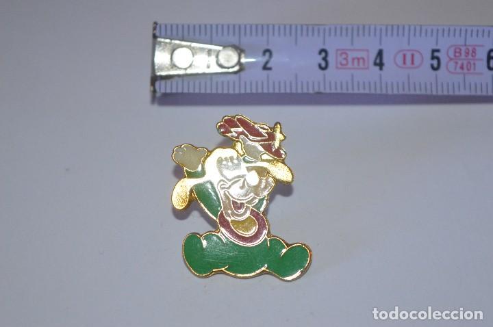 Colección Pins Pin Para Ropa Goofy Bebé Persona Comprar Pins Antiguos