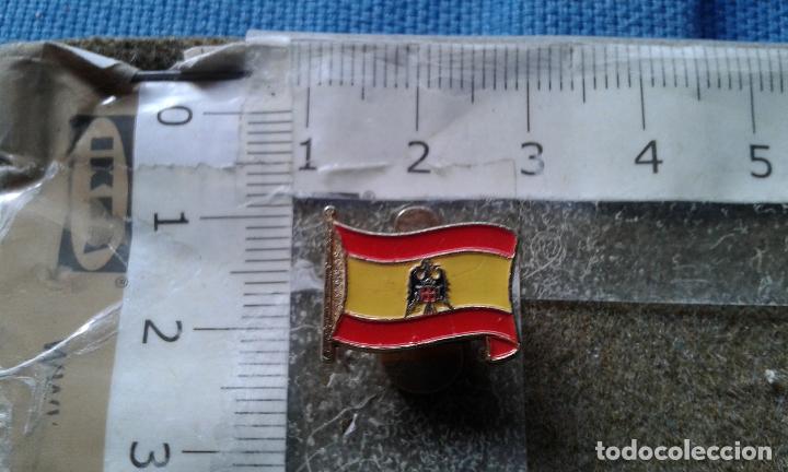 Pins de cole&ccedil;&atilde;o: INSIGNIA DE SOLAPA O PIN - BANDERA DE ESPA&Ntilde;A - EPOCA FRANCO - ESCUDO AGUILA