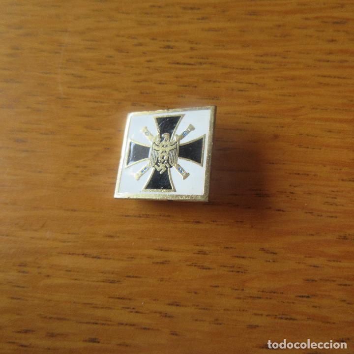Pins de colecci&oacute;n: insignia alemania nazi, divisi&oacute;n azul, a&ntilde;os 70
