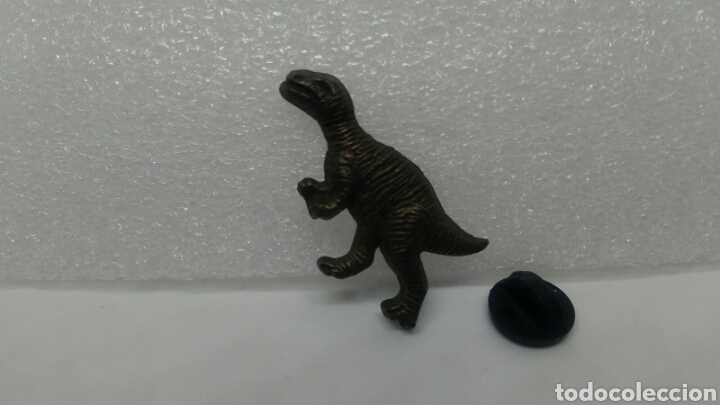 Pins de colecci&oacute;n: PIN ANTIGUO DINOSAURIO - Foto 1