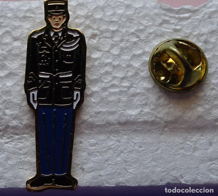 Pins de cole&ccedil;&atilde;o: PIN POLICIAL MILITAR. AGENTE GENDARME POLIC&Iacute;A DE FRANCIA