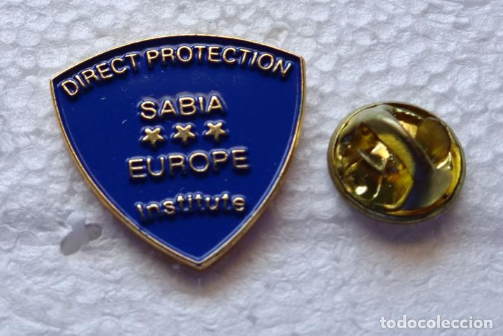 Pin's de collection: PIN DE DIRECT PROTECTION SABIA INSTITUTE