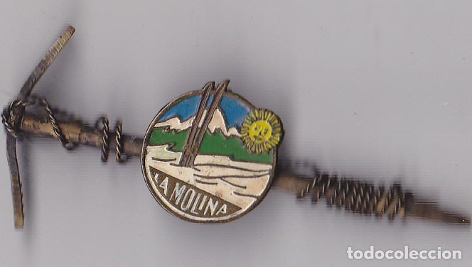 Pins de colecci&oacute;n: insignia piolet la molina - Foto 1