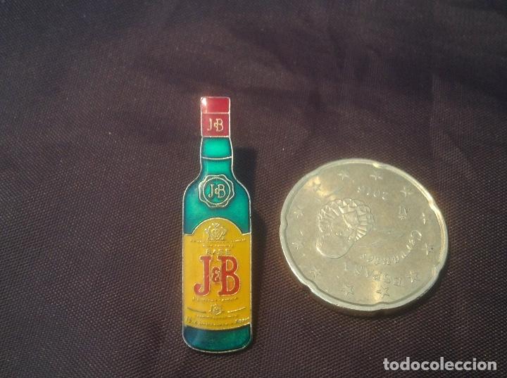 Pins de colecci&oacute;n: Pin Botella Whisky JB sin mariposa