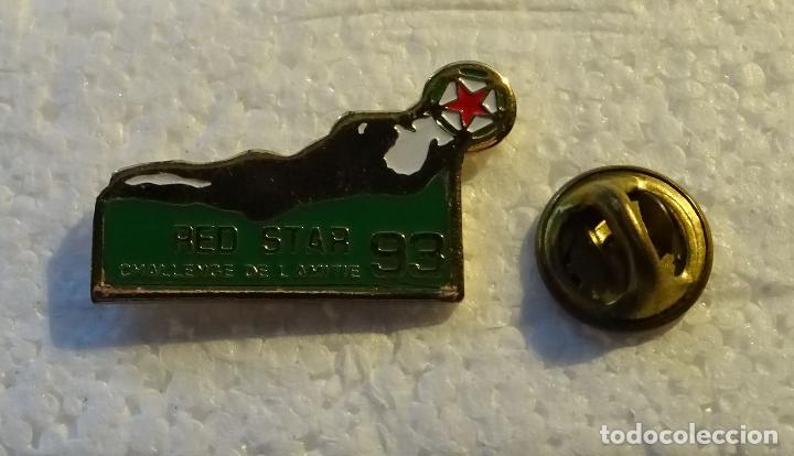 Sammlung von Pins: PIN DE DEPORTES. F&Uacute;TBOL FRANC&Eacute;S. FRANCIA. RED STAR 93 1993. ESTRELLA ROJA