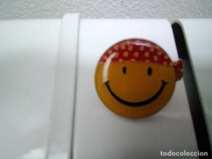 Pins de colecci&oacute;n: Pin cara de ? - Foto 1
