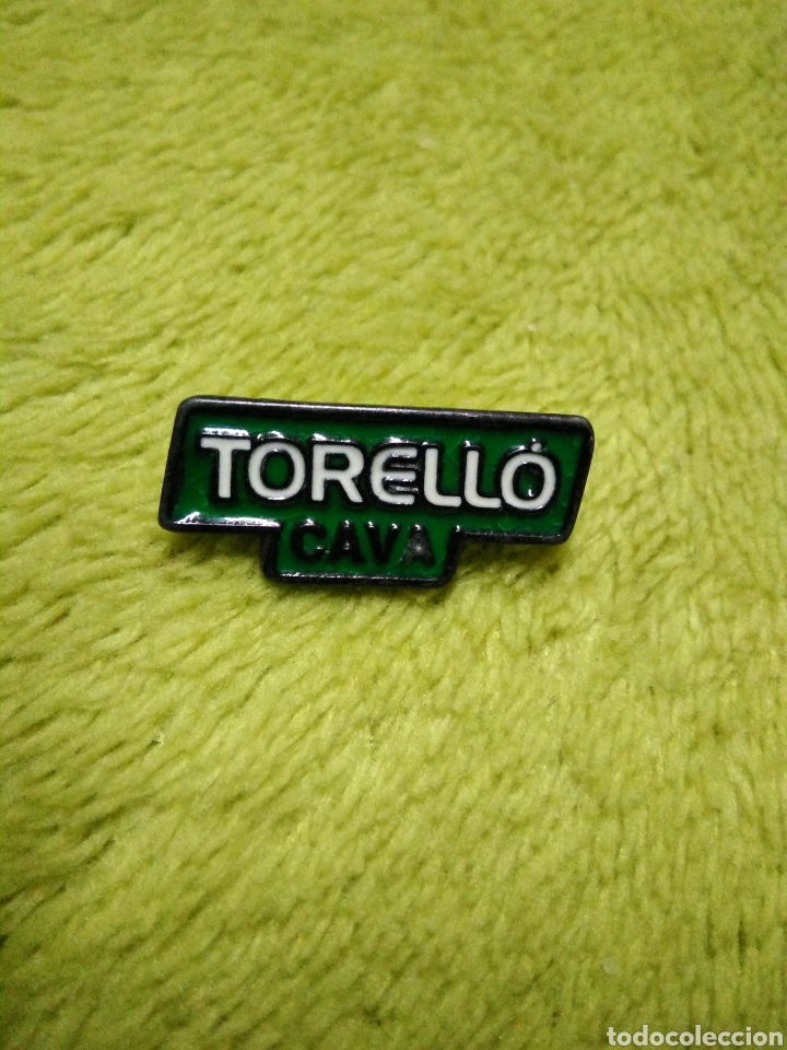 Sammlung von Pins: Pin cava cavas Torello