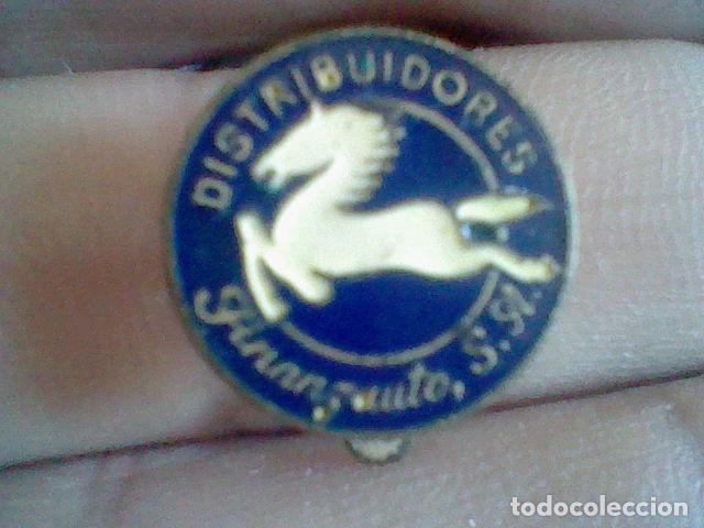 Pins de colecci&oacute;n: insignia PEGASO FINANZAUTO DISTRIBUIDORES S A CAMIONES BUS COCHES MUY RARA DE ENCONTRAR
