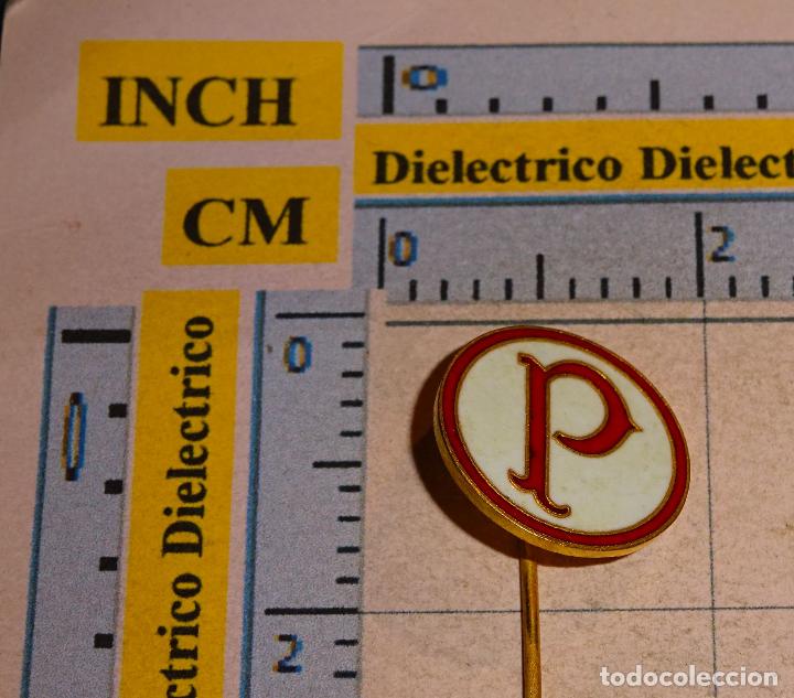 Sammlung von Pins: INSIGNIA ALFILER DE F&Uacute;TBOL. CLUB EQUIPO A DETERMINAR?. NO PIN