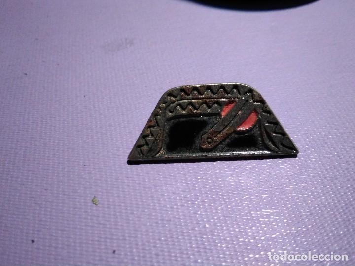 Pins de colecci&oacute;n: Pin de la colecci&oacute;n de pins 100 a&ntilde;os de la Guardia Civil
