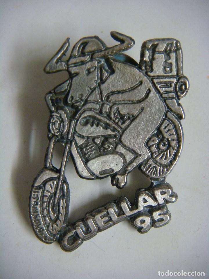 Pins de colecci&oacute;n: PINS DE PINGUINOS CUELLAR 95