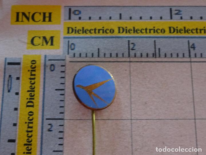 Collection pins: ANTIGUA INSIGNIA ALFILER DE AVIONES AEROL&Iacute;NEAS TAROM DE RUMAN&Iacute;A. NO PIN