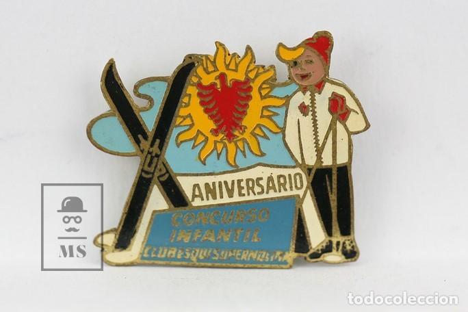 Pins de colecci&oacute;n: Insignia De Aguja - Aniversariio Concurso Infantil / Club Esqu&iacute; Super Molina - Medidas 3 x 2,5 cm