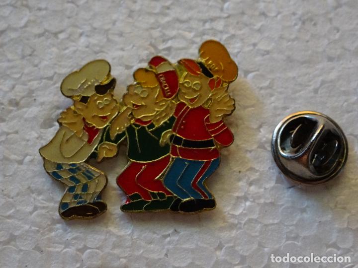 Pins e Spille di collezione: PIN DE DIBUJOS ANIMADOS. DULCES GOLOSINAS. CEREALES KELLOGS. MASCOTAS