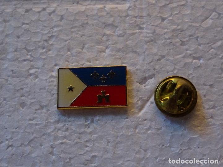 Pins e Spille di collezione: PIN DE TURISMO BANDERAS. BANDERA DE LOUISIANA, ESTADOS UNIDOS. ACADIAN