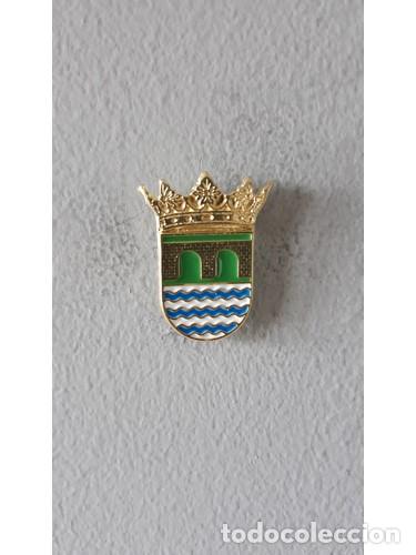 Pins de colecci&oacute;n: PIN ESCUDO TOGA (CASTELL&Oacute;N)