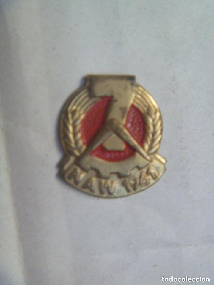Pins de colecci&oacute;n: PEQUE&Ntilde;O EMBLEMA MILITAR DE ALEMANIA DEL ESTE ( RDA, COMUNISTA ) : NAW 1961.