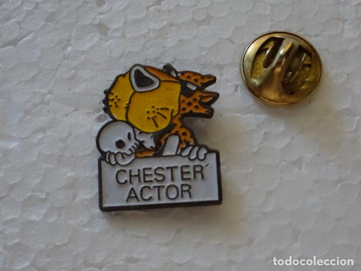 Pins e Spille di collezione: PIN DE DULCES CHUCHER&Iacute;AS. CHESTER DE MATUTANO. ACTOR