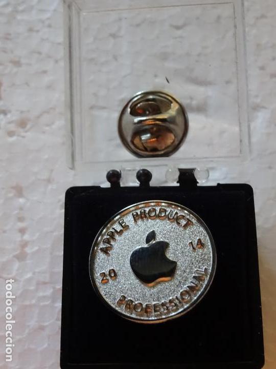 Sammlung von Pins: PIN INSIGNIA DE INFORM&Aacute;TICA, TELEFON&Iacute;A M&Oacute;VIL. APPLE PRODUCT PROFESSIONAL 2014