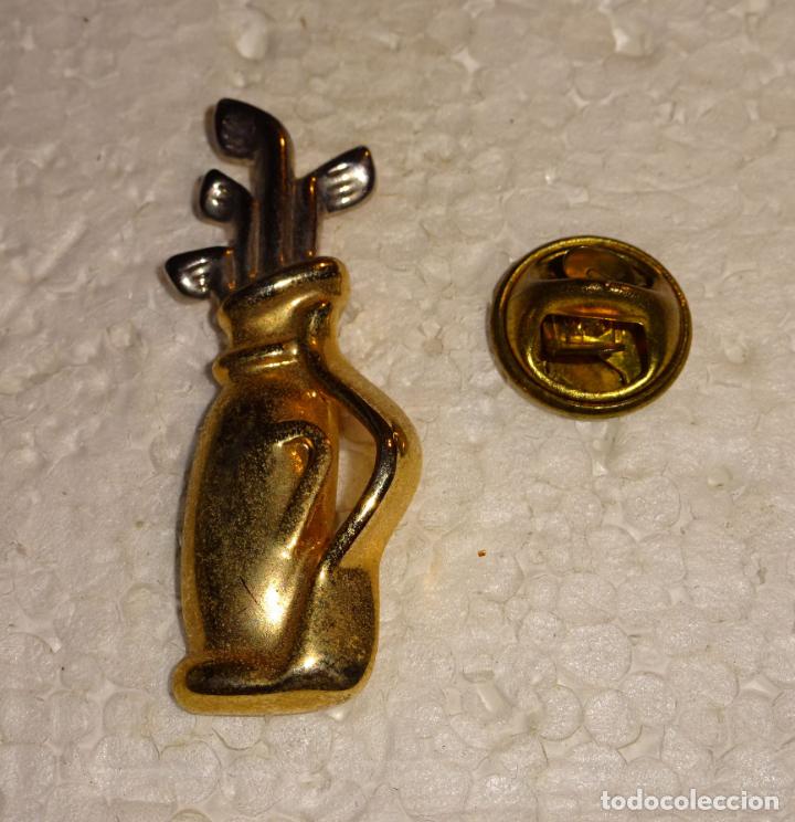 Pins e Spille di collezione: PIN DE DEPORTES. BOLSA DE PALOS DE GOLG