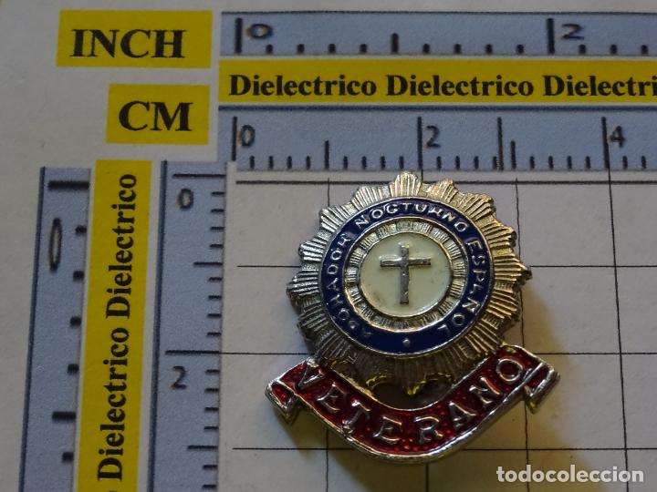 Pin's de collection: BROCHE INSIGNIA RELIGIOSA. ADORADOR NOCTURNO ESPA&Ntilde;OL. VETERANO