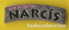 Collection pins: PIN - NOMBRE NARCIS - METAL PLATEADO - LARGO 2,2 cm, APROX. - NUEVO