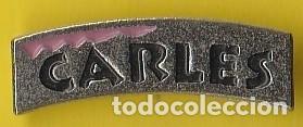 Collection pins: PIN - NOMBRE CARLES - METAL PLATEADO - LARGO 2,2 cm, APROX. - NUEVO