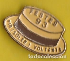 Collection pins: PIN -TARRAGONA-FIESTAS/FESTES BARRIO PIN I SOLER-1993-SOMBRERO CANOTIER CINTA MARRON-METAL ESMALTADO