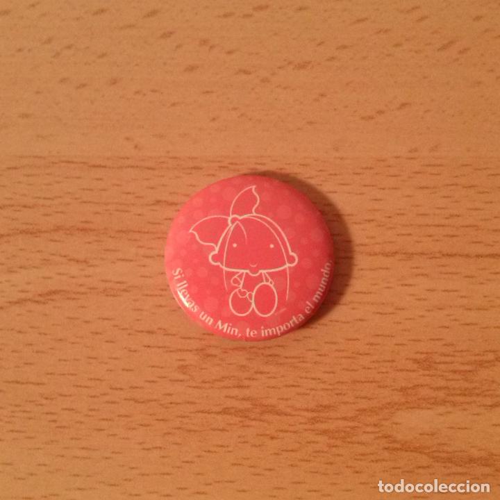 Pins de colecci&oacute;n: Chapa/pin alfiler imperdible merchandising Si llevas un Min, te importa el mundo. Naranja. 25mm.