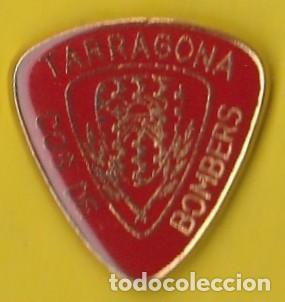Collection pins: PIN - TARRAGONA - COS DE BOMBERS - BOMBEROS - METAL LACADO -