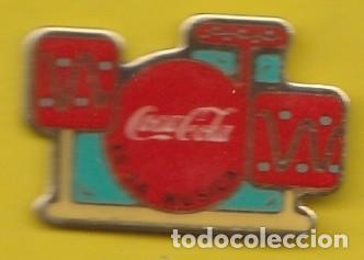 Collection pins: PIN - COCA COLA - ES LA MUSICA - BATERIA - PUBLICIDAD - METAL LACADO