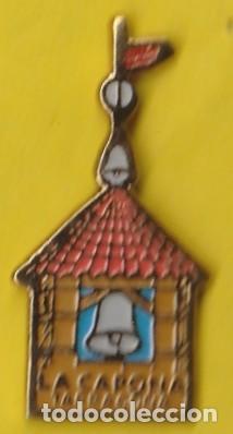 Pin's de collection: PIN - TARRAGONA - LA CAPONA - CAMPANA DE LA CATEDRAL - METAL DORADO ESMALTADO -