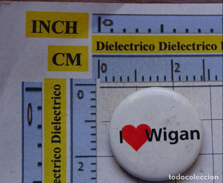 Pins de cole&ccedil;&atilde;o: BROCHE CHAPA. I LOVE WIGAN, INGLATERRA
