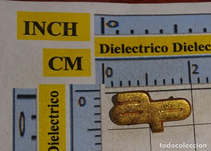 Pins de colecci&oacute;n: INSIGNIA BROCHE POL&Iacute;TICO SINDICAL. AP PARTIDO ALIANZA POPULAR. VERSI&Oacute;N DORADA. NO PIN