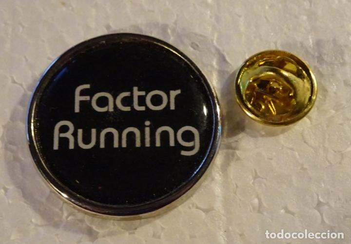 Pins de colecci&oacute;n: PIN DE FACTOR RUNNING. ATLETISMO - Foto 1