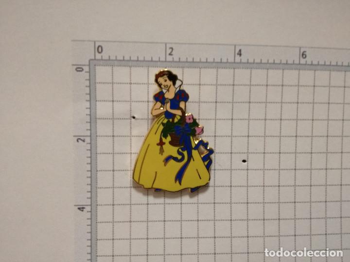 Pins de colecci&oacute;n: PIN TRADING OFICIAL - WALT DISNEY WORLD 2002 - BLANCANIEVES Y LOS 7 SIETE ENANITOS
