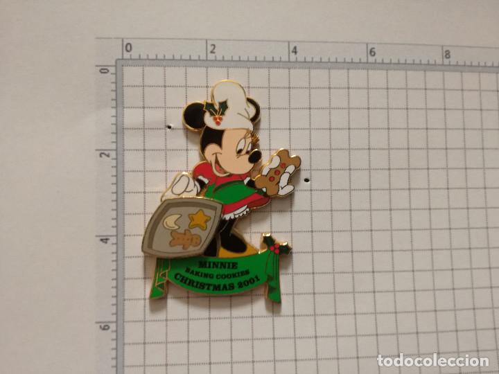 PIN TRADING OFICIAL - WALT DISNEY WORLD 2001 - MINNIE CHRISTMAS 2001 - EDICION LIMITADA 3500/U