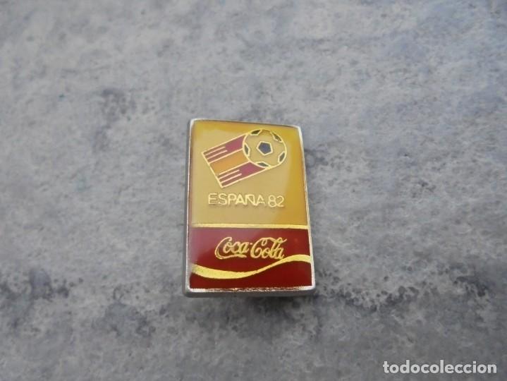 Pins de colecci&oacute;n: PIN O AGUJA DE COCACOLA ES DEL MUNDIAL DE ESPA&Ntilde;A DEL A&Ntilde;O 1982 OFICIAL A&Ntilde;OS 80