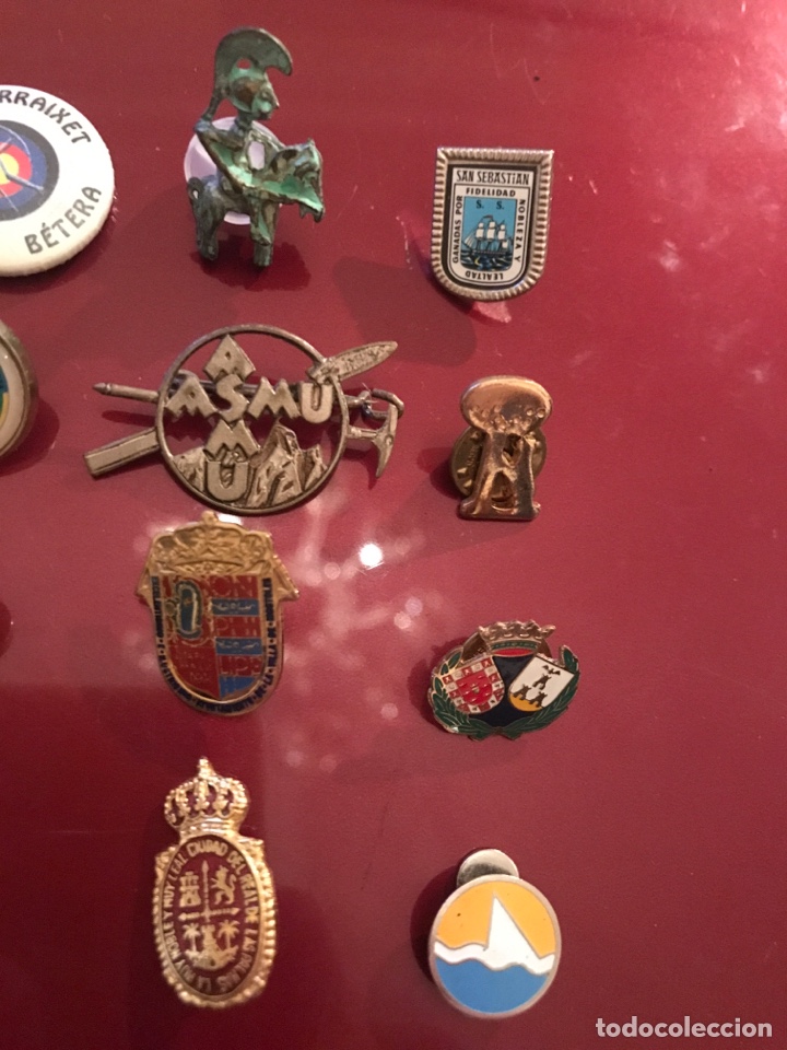 Pins de colecci&oacute;n: Lote de 16 Pins Variados - Foto 2