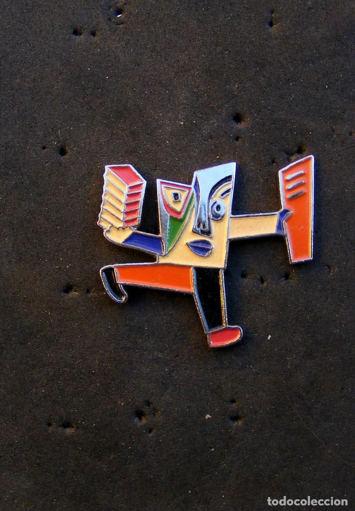Pins de colecci&oacute;n: PIN CIRCULO DE LECTORES - Foto 1