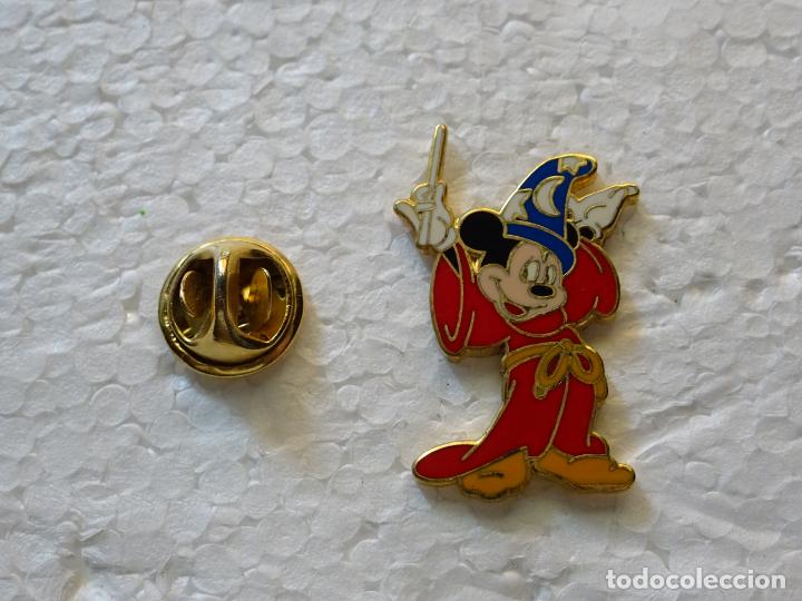 Pins e Spille di collezione: PIN DE DIBUJOS ANIMADOS. MICKEY MOUSE MAGO